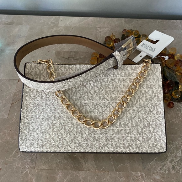 Michael Kors Accessories - MICHAEL KORs belted Fanny 💼 belt